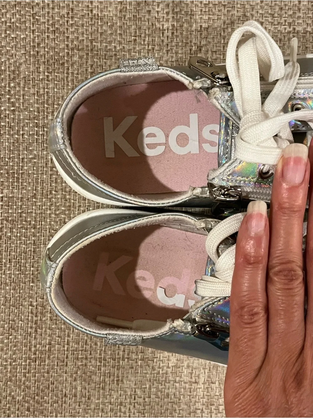 Kids Keds Sneaker. Silver Iridescent/ Metallic. Dual zipper. Youth / kid 2.5